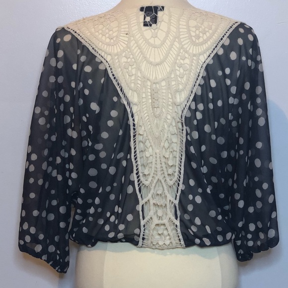 Rue 21 sheer blue and cream top size medium - Picture 3 of 4